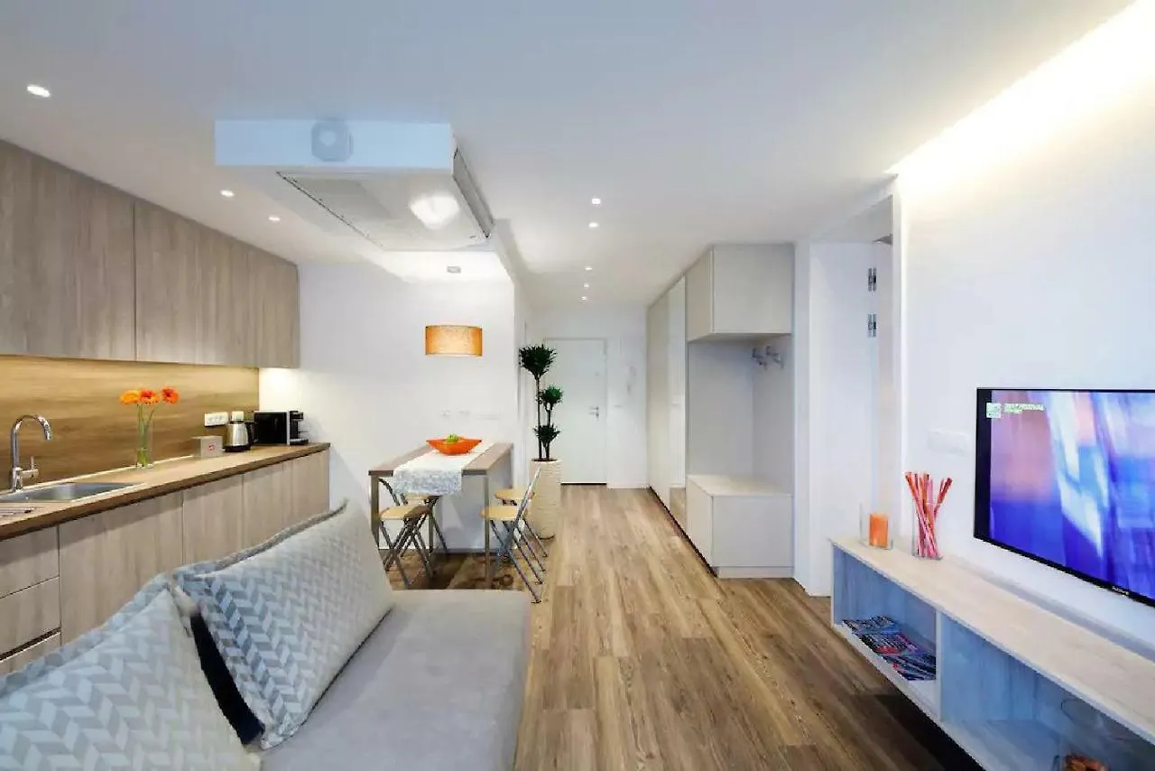 ★ Exclusive Central Apartment ★ Free Garage ★ Laibach